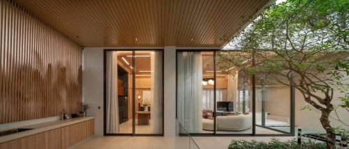 Box House Located Nak Niwat, Bangkok