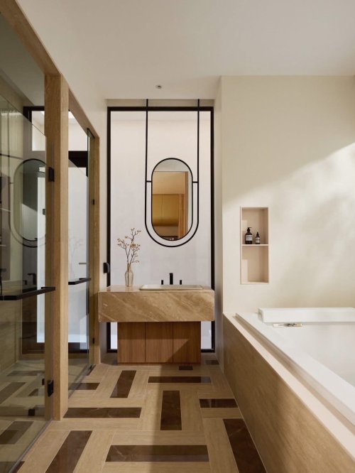 Box House Located Nak Niwat, Bangkok