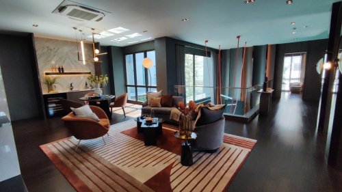 Ultra Luxury House 95E1 | Located Yothin Phatthana 3
