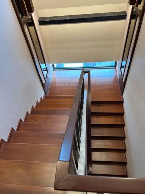 Exclusive Penthouse at Ploen Chit Terrace